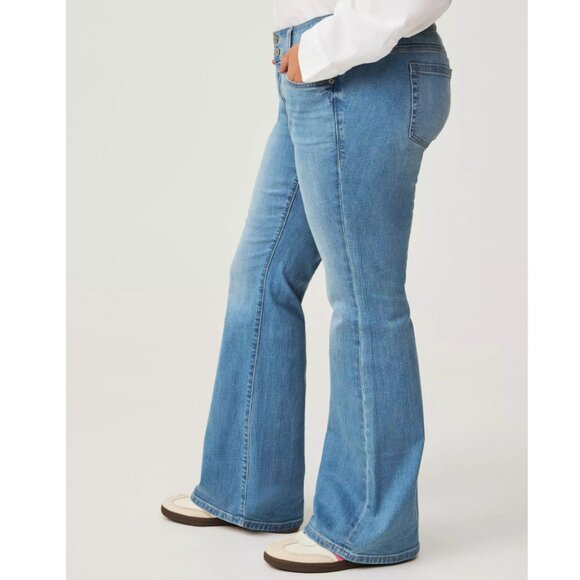 NWT Torrid Low Rise Flare Vintage Stretch Jean 20 - Picture 3 of 10